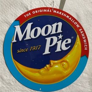 Wall Decor‎ Sign - Moon Pie